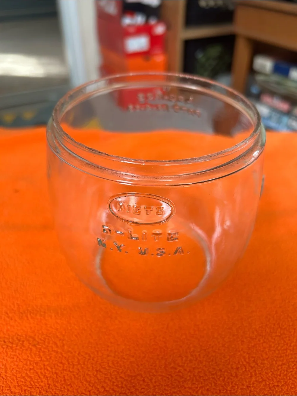 Vintage Dietz D-Lite Loc-Nob clear glass lantern globe.